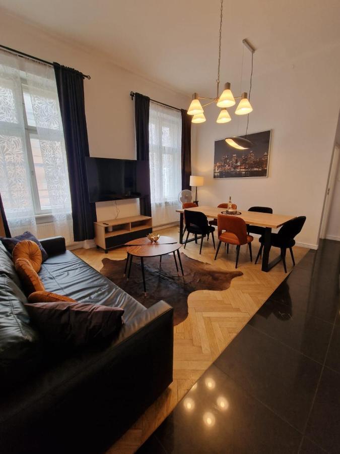 Golden Pearl - Main Square, 100 Sqm, 4 Rooms Красков Екстериор снимка